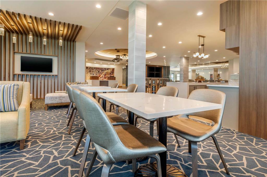 Cambria Hotel Davenport Quad Cities Bettendorf Restaurant foto