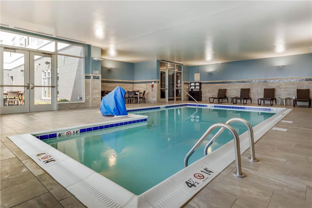 Cambria Hotel Davenport Quad Cities Bettendorf Einrichtungen foto